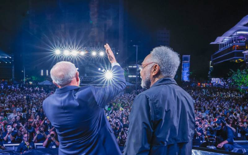 Com Lula e Gil no palco, último dia do Festival Aliança Global reúne música, cultura e