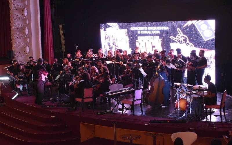 Orquestra e Coral da UCP inauguram a temporada natalina com clássicos do rock e cançõe