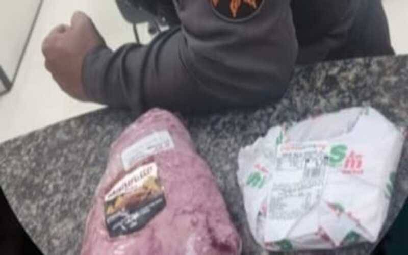 Homem preso após furto de peça de picanha em supermercado