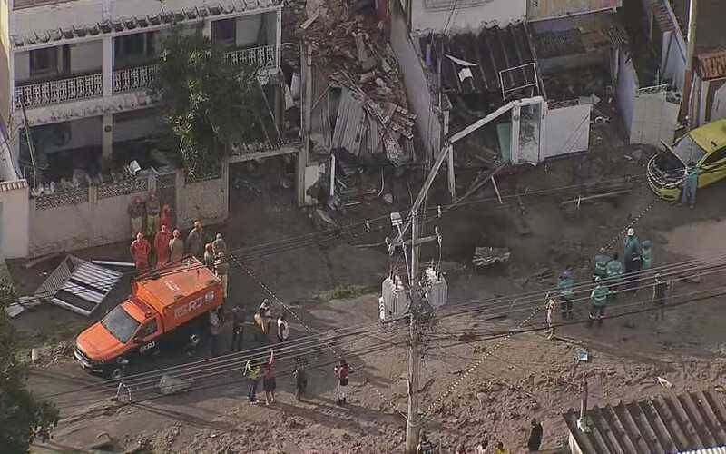 Adutora rompe e idosa morre no Rio de Janeiro