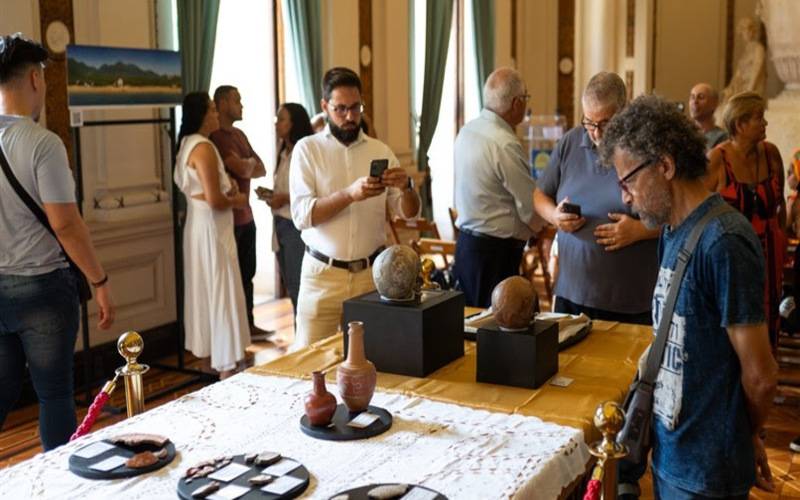 Palácio Tiradentes recebe exposição que resgata a história da Praça XV