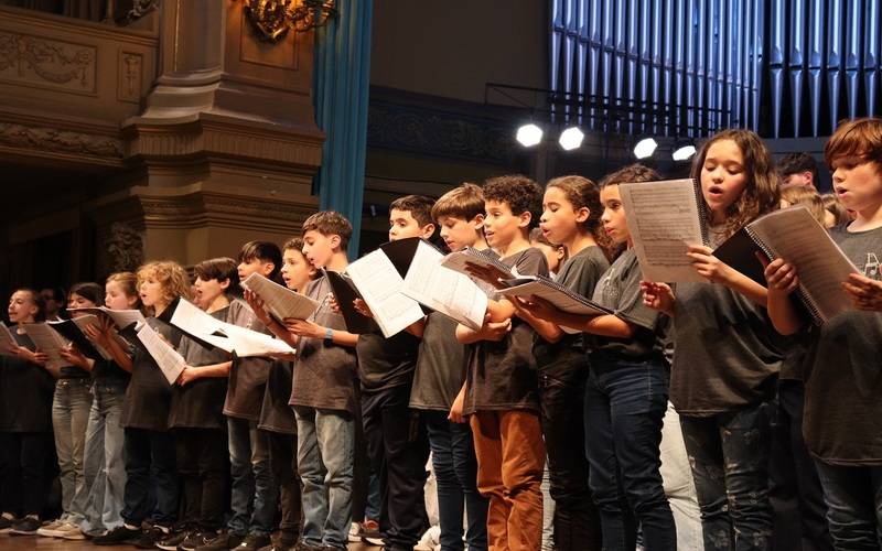 Concerto solidário de Natal dos Canarinhos de Petrópolis acontece nesta quarta-feira n