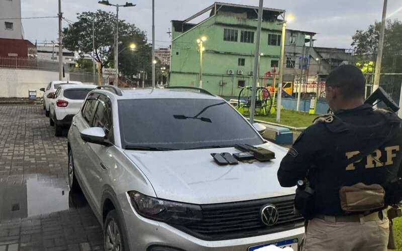 PRF prende homem após tentativa de fuga em Duque de Caxias