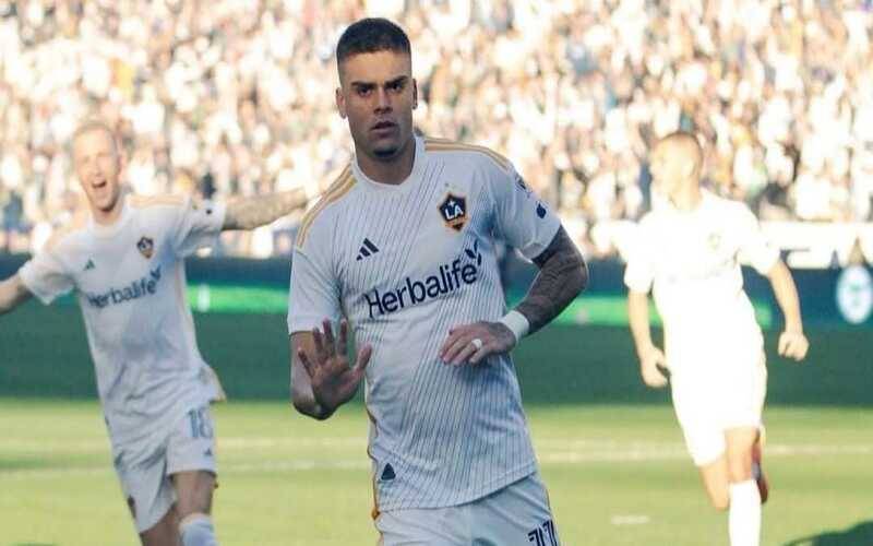 Petropolitano Gabriel Pec é campeão da liga americana com o Los Angeles Galaxy 