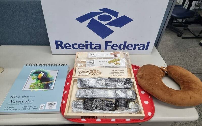 Receita Federal apreende haxixe em embalagem de doce no Aeroporto do Galeão/RJ