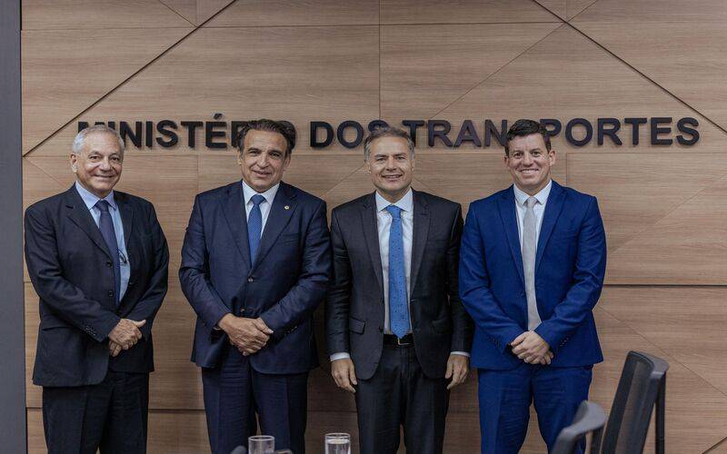 Hingo Hammes participa de reunião no Ministério dos Transportes para tratar sobre a li