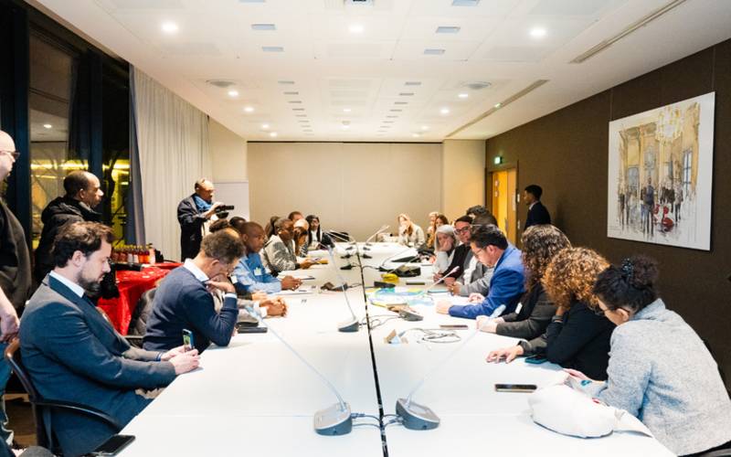 Acordo entre entidades do samba do Brasil e da França enriquece cultura do carnaval no