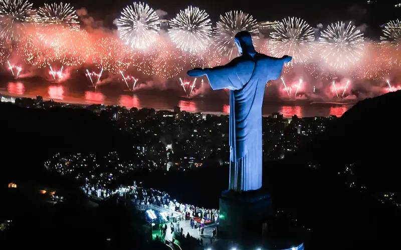 Exposição ao som excessivo pode causar perda auditiva