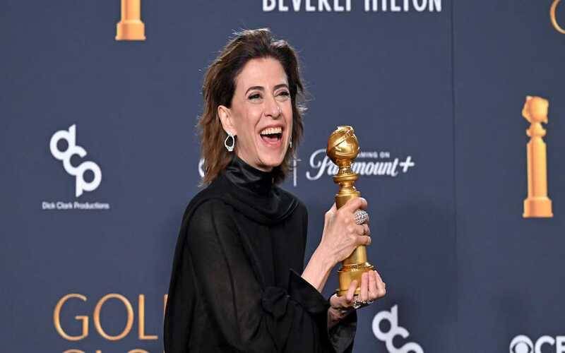 Fernanda Torres leva Globo de Ouro por atuação em Ainda Estou Aqui