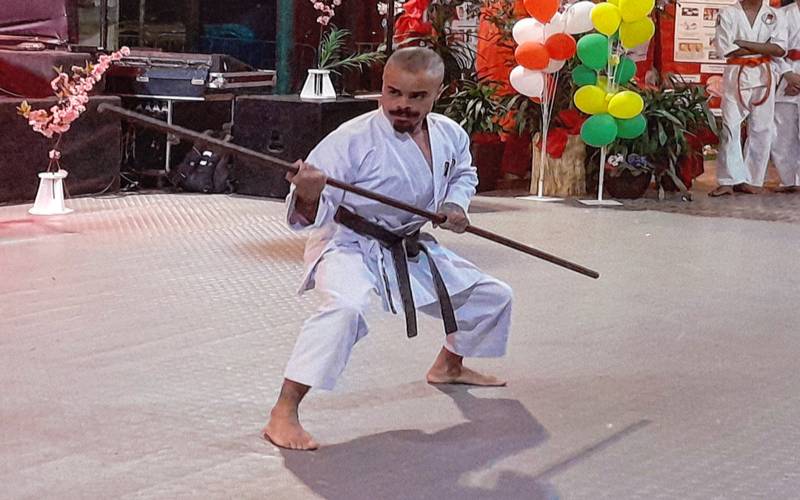 Professor de Karate promove arte marcial inédita de Okinawa (Japão) em Petrópolis