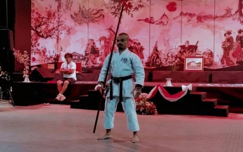 Professor de Karate promove arte marcial inédita de Okinawa (Japão) em Petrópolis