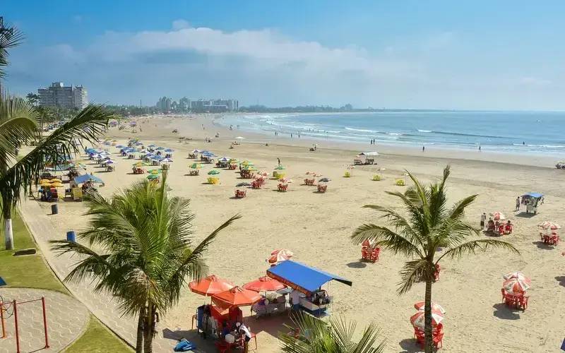 Praias e natureza são as atrações preferidas de turistas brasileiros