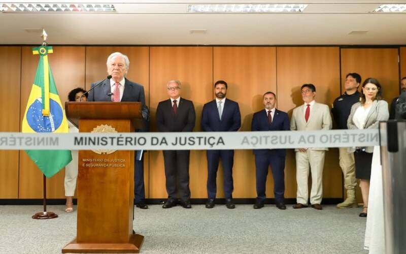 Governo Federal regulamenta uso da força policial e cria núcleo de combate ao crime or