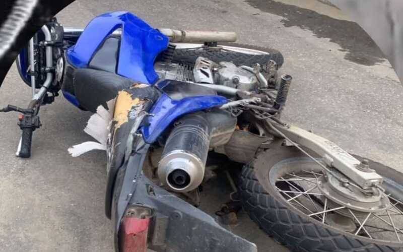 Moto sem placa apreendida em Itaipava