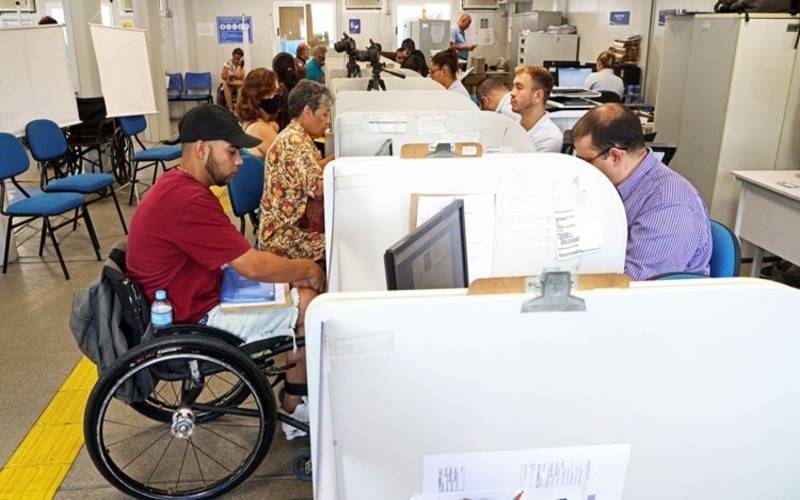 Pessoas com deficiência podem fazer exame para renovar CNH em clínicas médicas credenc