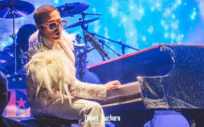 Teatro Imperial apresenta show em homenagem a Elton John, com Rafael Dentini