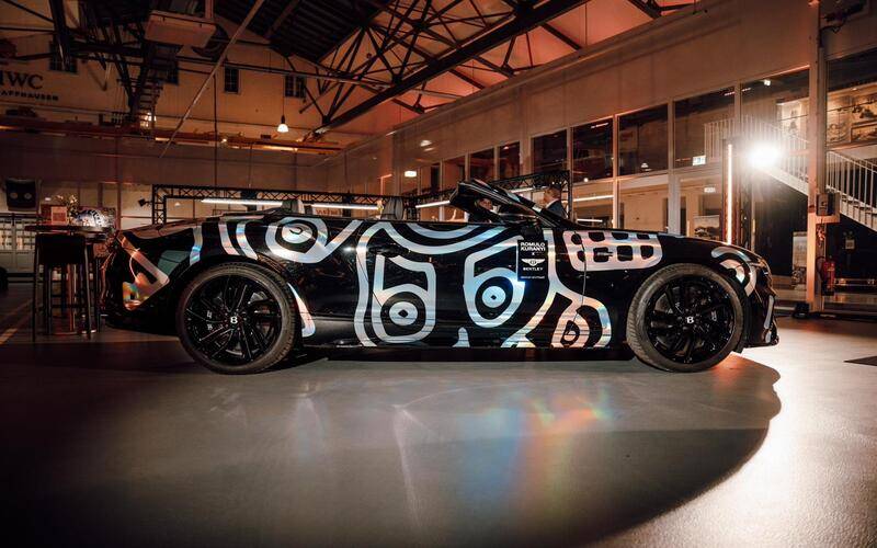 Romulo Kuranyi, artista petropolitano, transforma Bentley em obra de arte exclusiva na