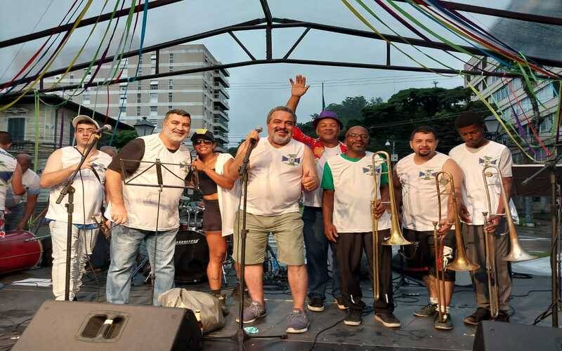 Bloco Vai da M alia folia e solidariedade em parceria com a APPO