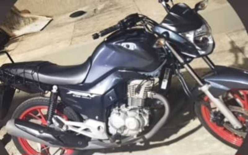 Homem detido com motocicleta adulterada na Estrada do Gentio