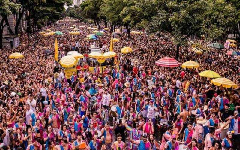 Carnaval 2025: Mais de 53 milhões de foliões devem lotar ruas e avenidas pelo país