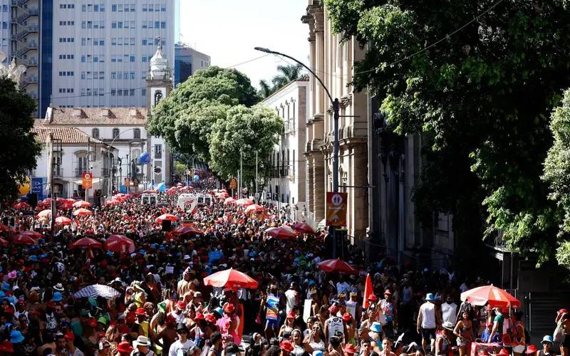 MetrôRio funciona 24 horas durante carnaval carioca