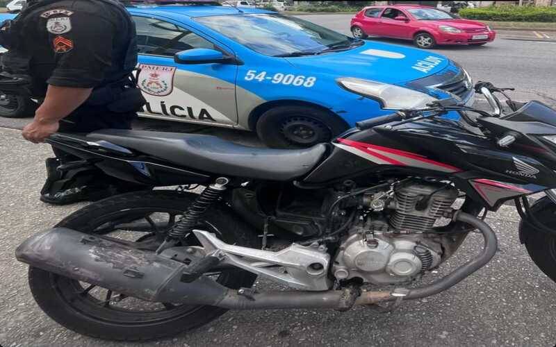 Dois homens são presos por adulteração de motocicletas em Corrêas e Neylor