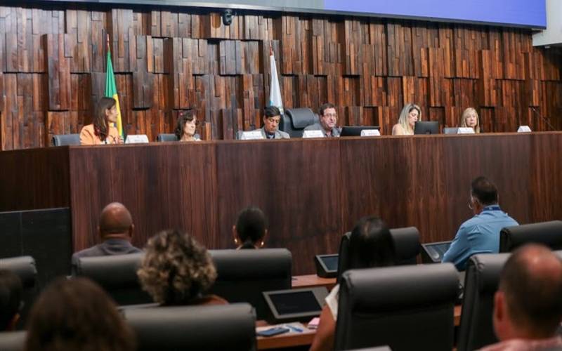 Frente parlamentar da Alerj discute dificuldaades enfrentadas por mulheres com doenças