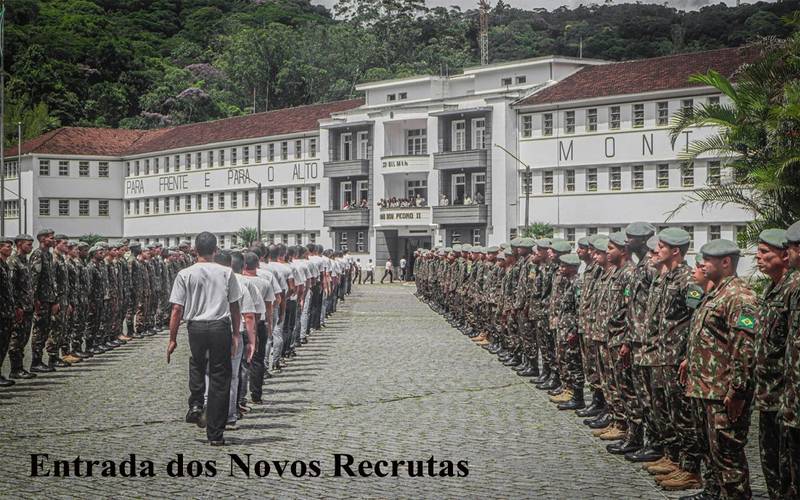 (foto 4  entrada dos novos recrutas)