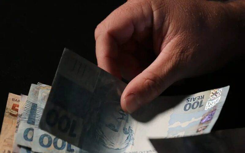 Governo define regras para uso do orçamento de 2025