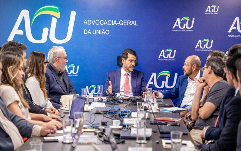 Governo adota medidas para responsabilizar entidades que promoveram descontos indevido