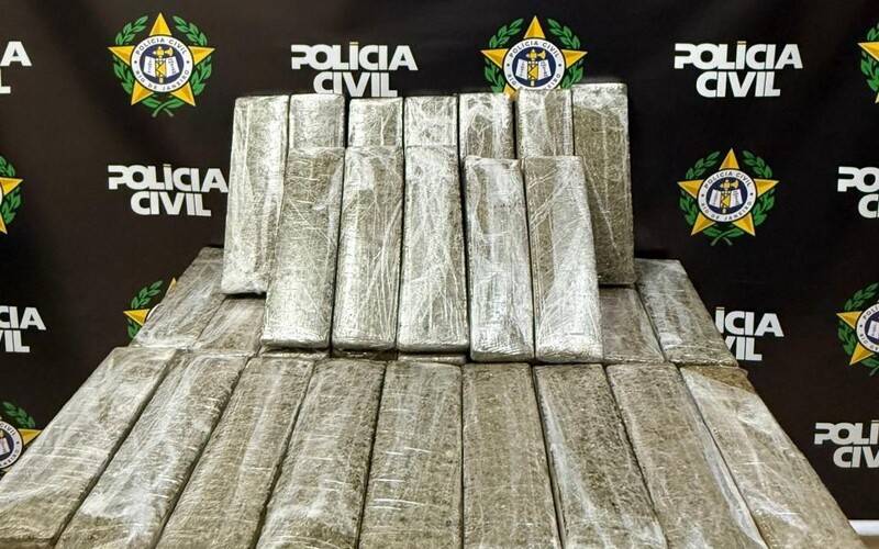 Polícia Civil prende cinco estrangeiros que levavam drogas de São Paulo para facções c