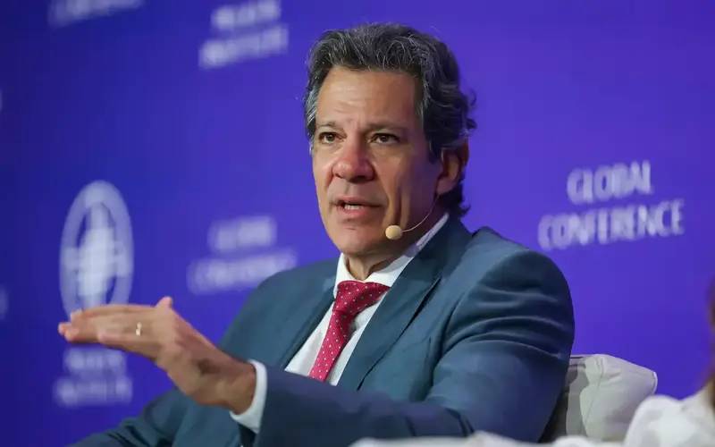 Haddad anuncia que pretende acelerar desoneração de data centers