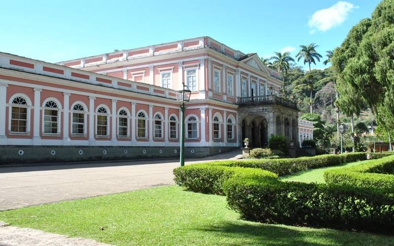 Fale-me de Petrópolis debate trajetória de lutas por direitos humanos
