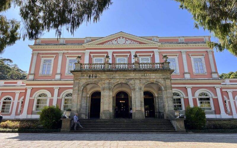 Museu Imperial realiza oficina “Traços do Tempo” com foco em memória e criação artísti