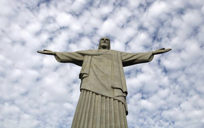 Rio bate novo recorde no turismo internacional com aumento de 51,9% de visitantes em r