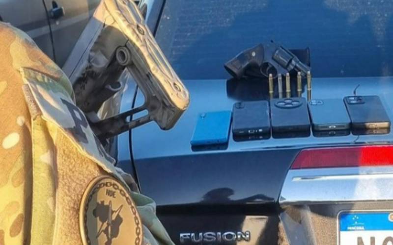 PRF apreende arma de fogo e munições em Duque de Caxias
