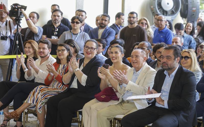 Cláudio Castro lança campanha com Renato Aragão para celebrar investimento histórico d