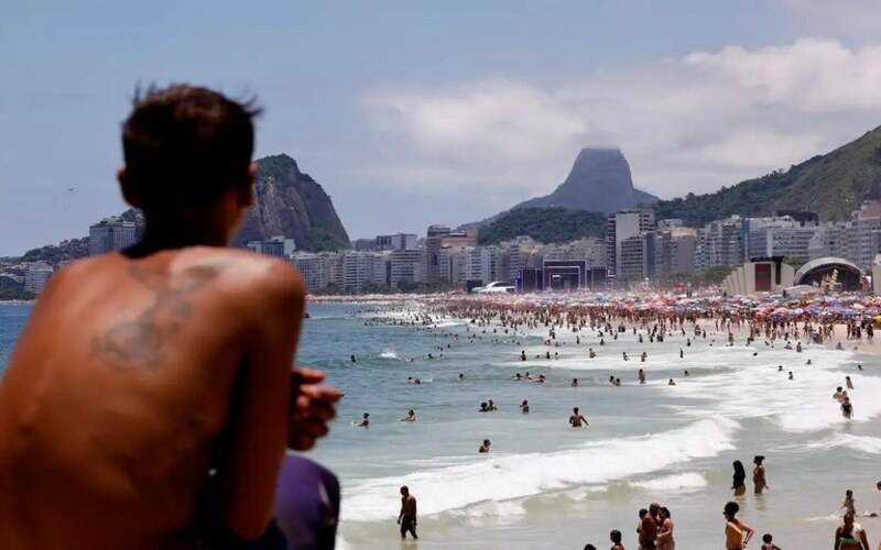 Em abril, turistas estrangeiros contribuem com quase R$ 4 bilhões na economia brasilei
