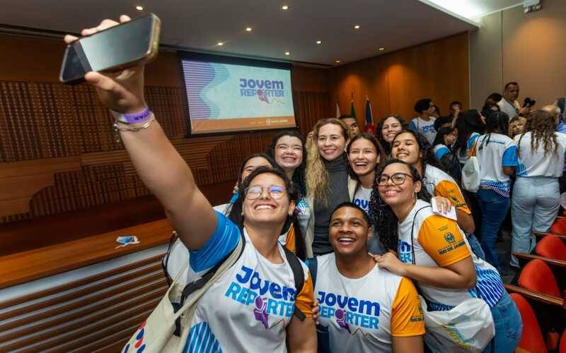 Jovem Repórter 2025: estudantes são capacitados para atuar no dia a dia da profissão