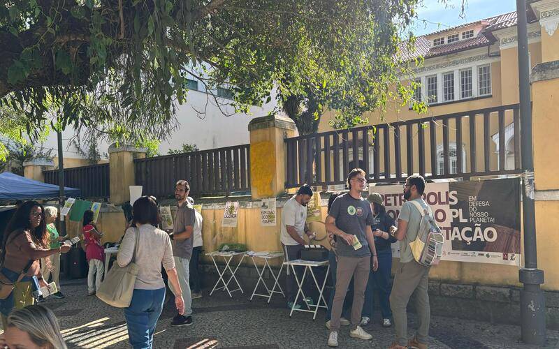 Ação contra o PL 2159/2021 é realizada em Petrópolis na Semana do Meio Ambiente