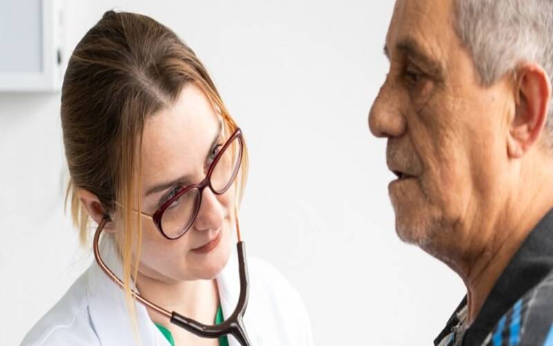 Saúde alerta sobre aumento de casos de gripe e libera mais R$ 50 milhões para reforçar
