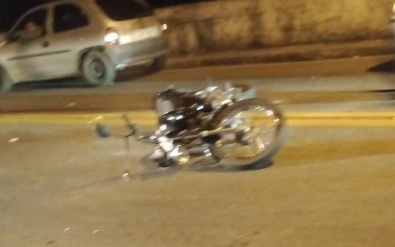 Motociclista morre em acidente com ônibus no Retiro