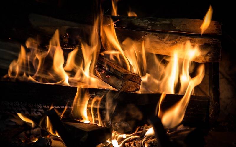 Distribuidoras de energia alertam sobre riscos de fogueiras e balões