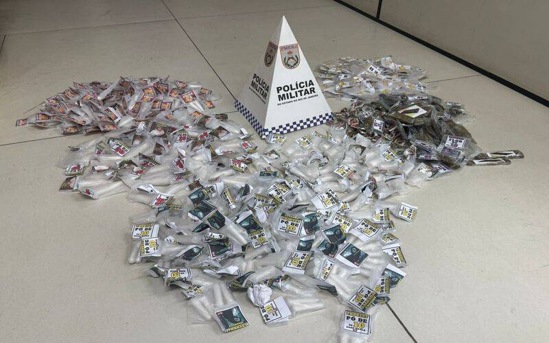 Polícia Militar prende um e apreende 3 Quilos de material entorpecente no Chapa 4