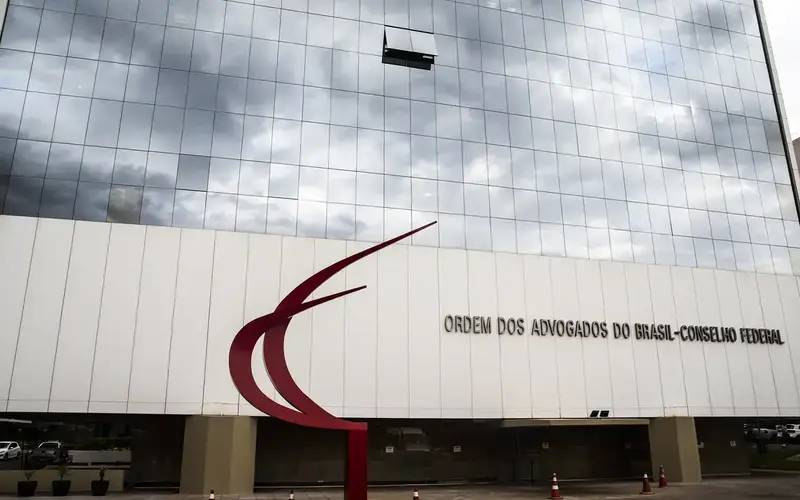 OAB proíbe inscrição de candidatos condenados por crimes raciais