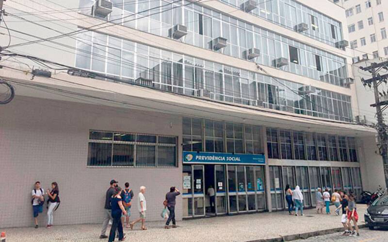 Mais de 2,4 milhões de requerimentos estão na fila de espera do INSS em junho