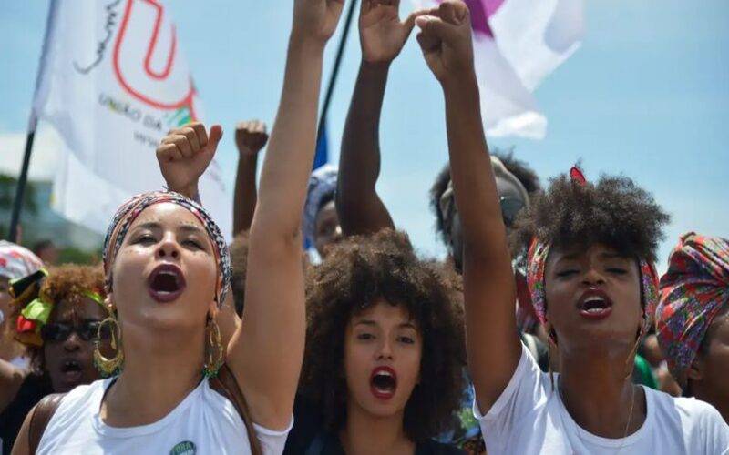 Nova Lei de Cotas é regulamentada com critérios diferenciados para negros, indígenas e