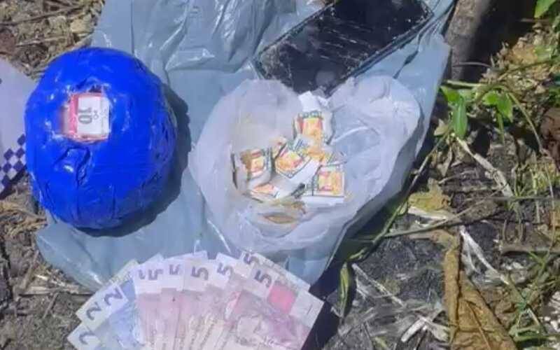 Após denúncia: PM apreende drogas no Boa Vista