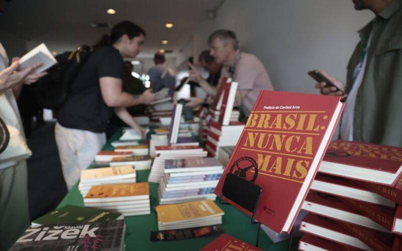 Livro Brasil: Nunca Mais completa 40 anos com edição especial