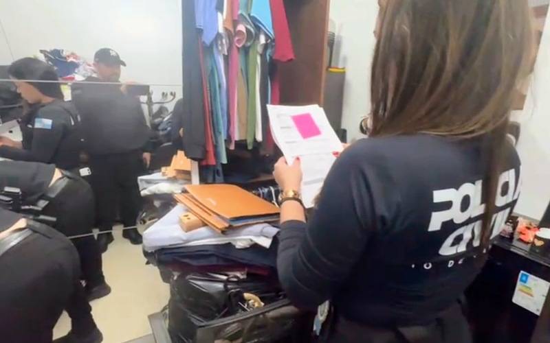 Polícia Civil realiza operação contra quadrilha que invadia contas bancárias e furtava